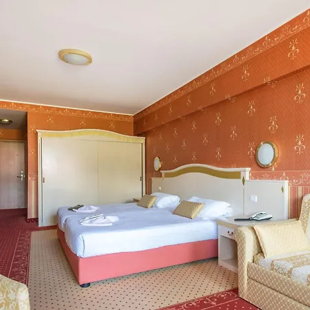 호텔 Majestic Palace