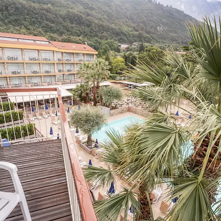 Majestic Palace 4* 말세진느